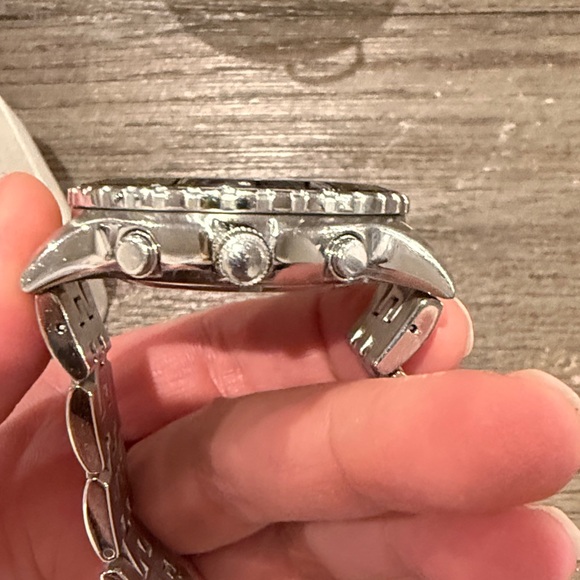 Citizen EcoDrive Watch - Picture 3 of 4